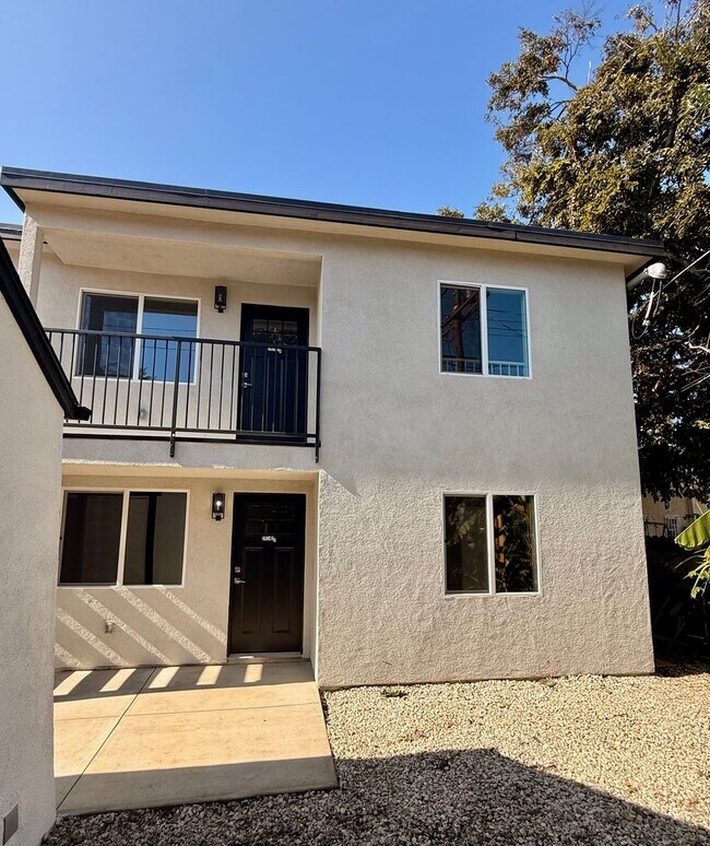 Primary Photo - 2922 8th Ave