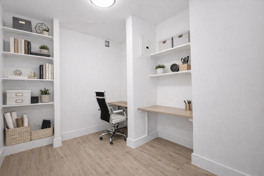 Building Photo - 1735 York Ave