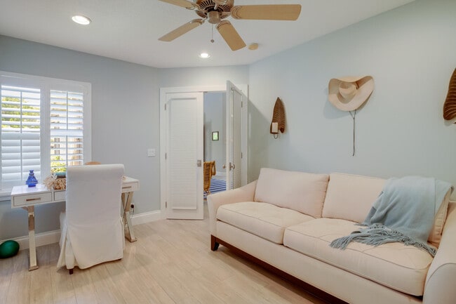 Building Photo - 11949 Rosetree Terrace