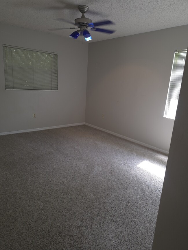 Building Photo - 5373 N Mock Orange Dr