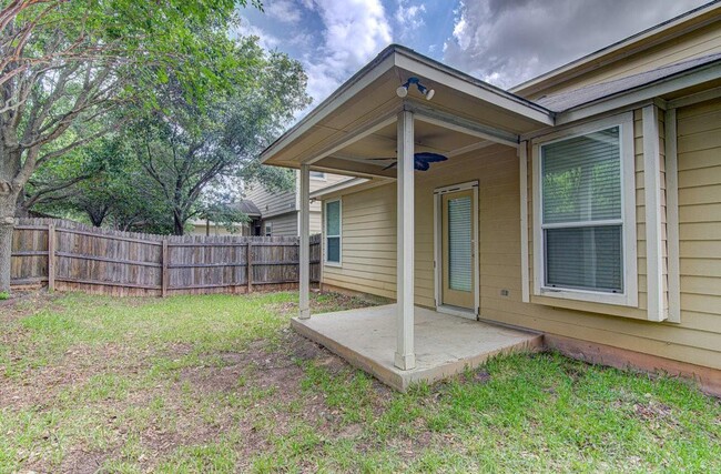 Building Photo - 9612 Beechnut Dr