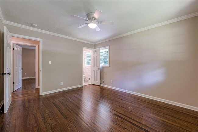 Building Photo - 2151 Zelda Dr NE