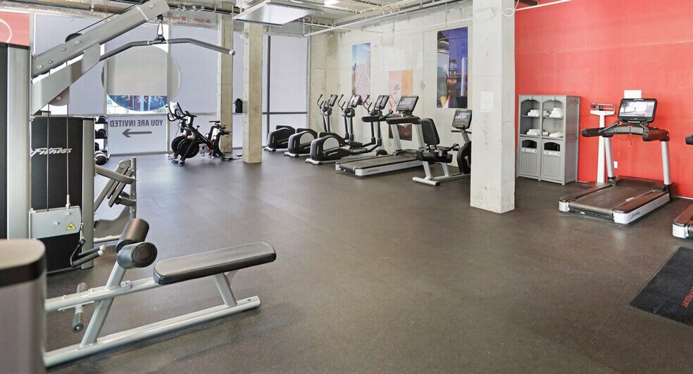 Building Photo - 345 Indiana St