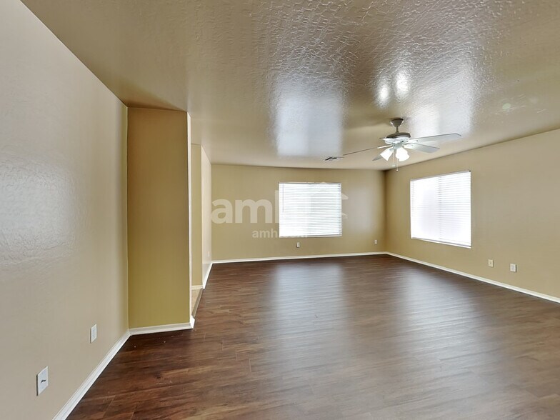 Building Photo - 12737 W Boca Raton Rd