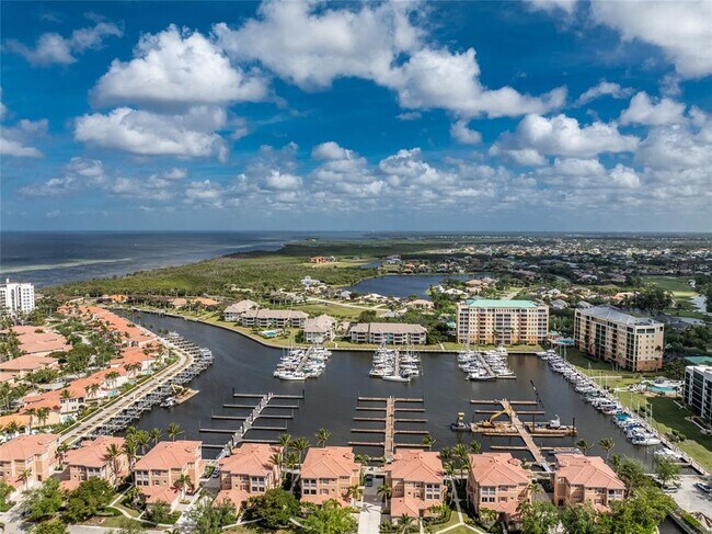 Building Photo - 4061 King Tarpon Dr
