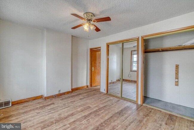 Building Photo - 2658 E Dauphin St