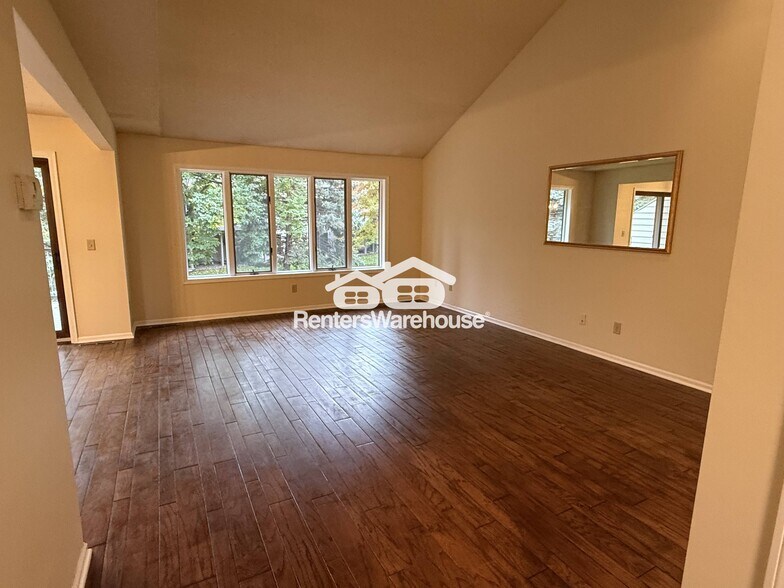 Building Photo - 7406 Cahill Rd