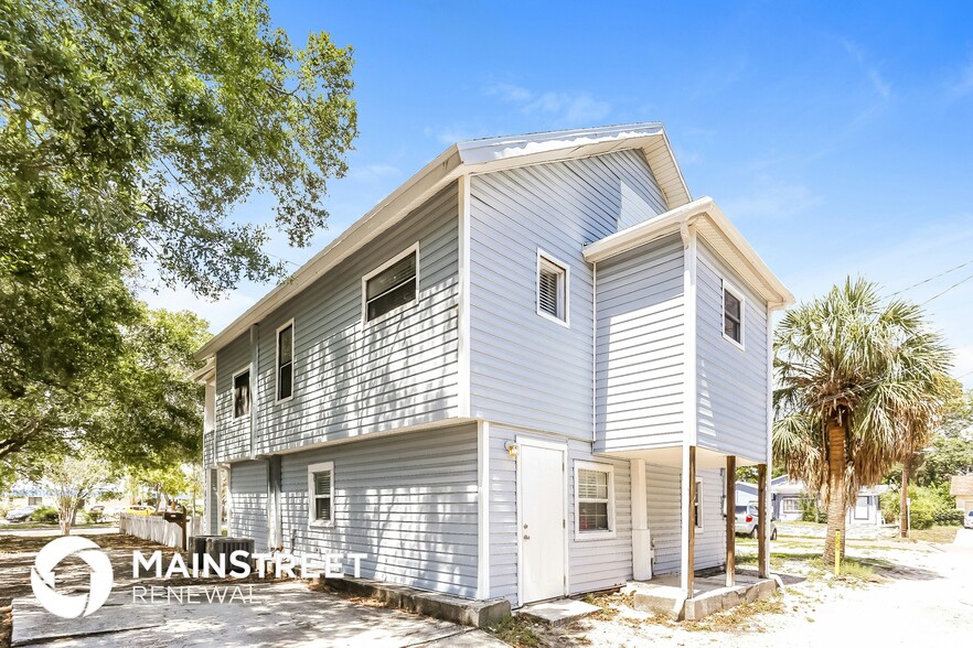 Building Photo - 4010 1st Ave S