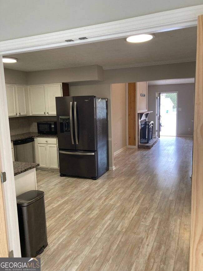 Building Photo - 147 Long Leaf