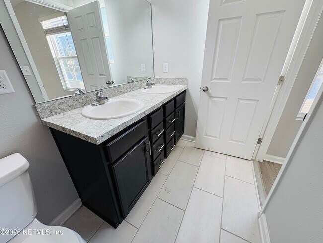 Building Photo - 4468 Civic Wy