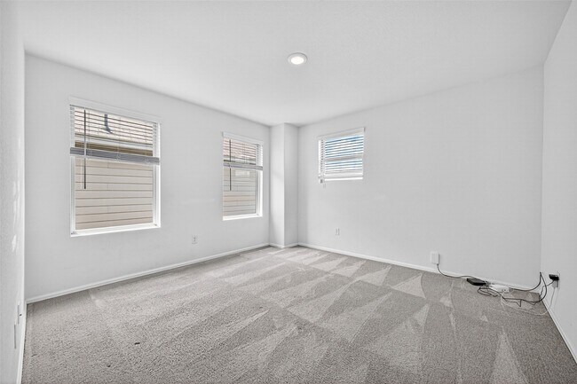 Building Photo - 27003 Euphonia Grn Ln