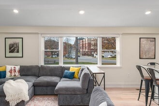 Building Photo - 70 Lake Ave