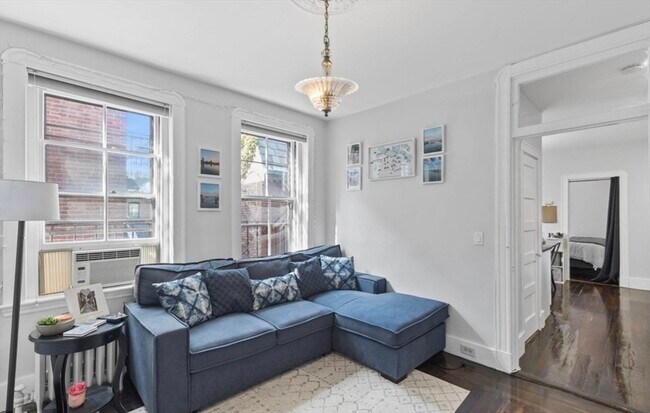 Building Photo - 73 Revere St