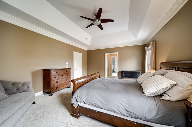 Building Photo - 9813 Albemarle Ln