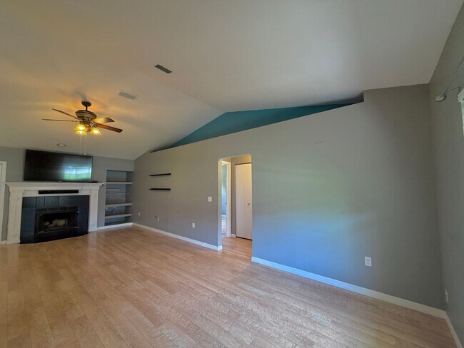 Building Photo - 3946 NW 59th Ave