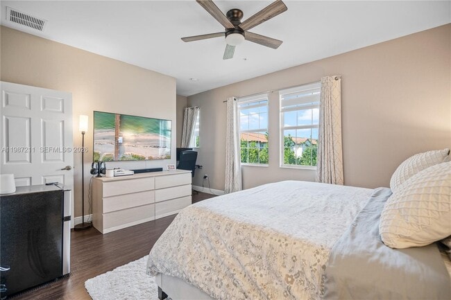 Building Photo - 2559 SW 119th Terrace