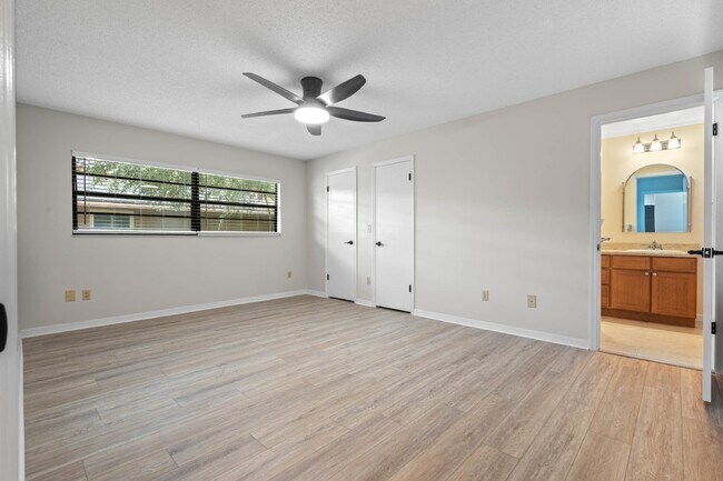 Building Photo - Charming 4-Bedroom Home with Pool on Large Lot in Longwood!