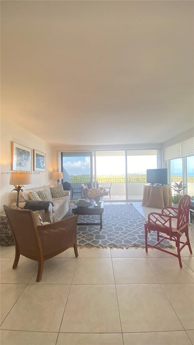 Building Photo - 177 Ocean Ln Dr