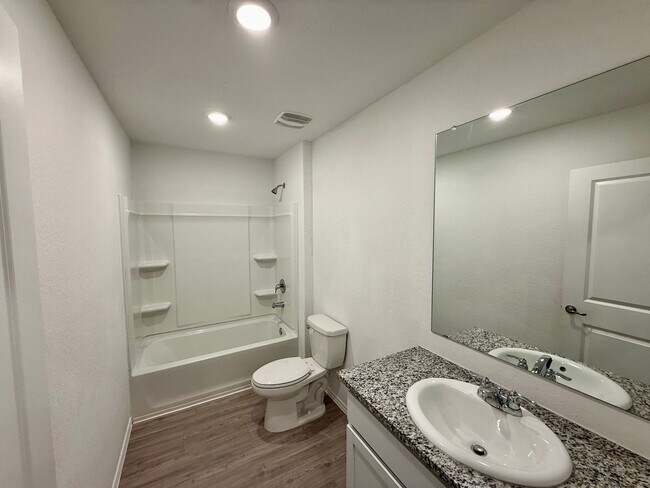 Building Photo - Beautiful Brand New 3/2 Home