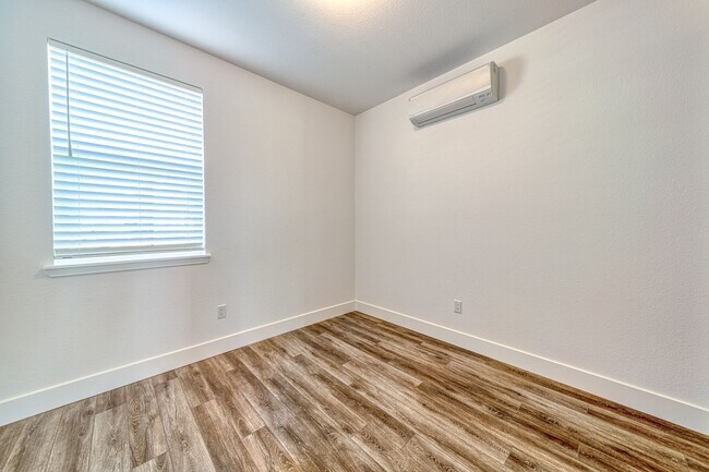 Building Photo - Phase 1 Bungalow Rental - Lot D44 Main