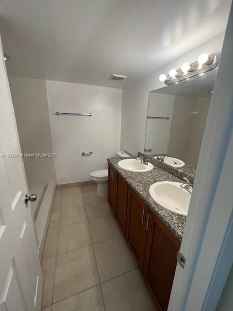 Building Photo - 120 Lakeview Dr