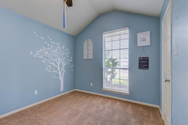Building Photo - 16022 Capistrano Falls Dr