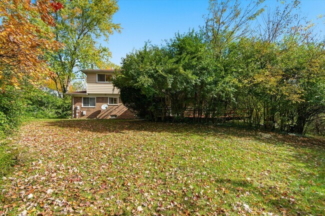 Building Photo - 2825 Tuebingen Pkwy