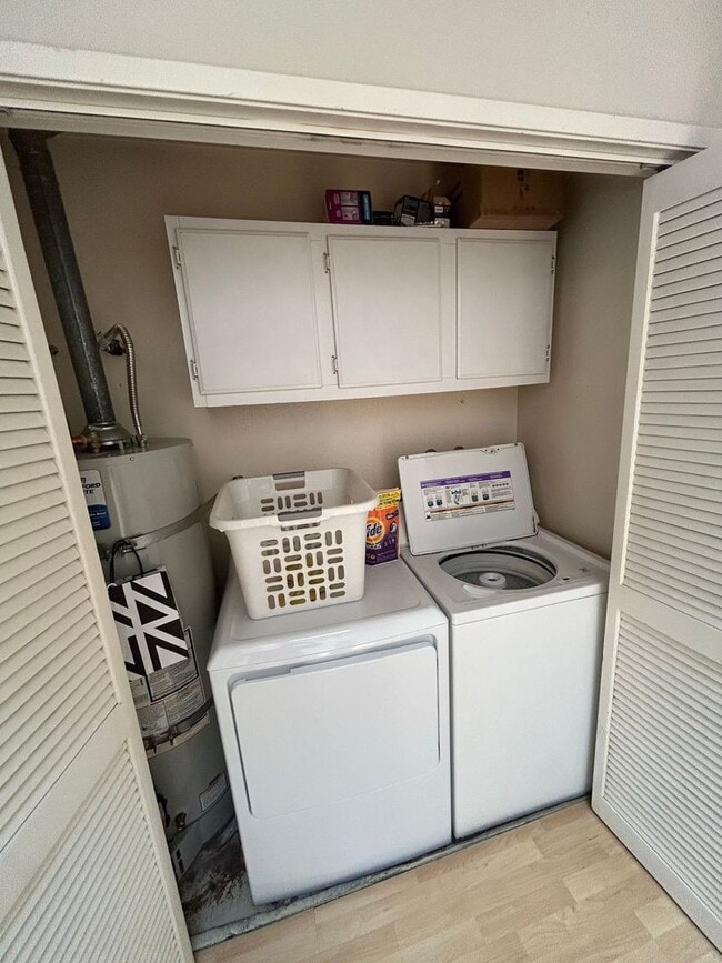 Building Photo - New! Fully Furnished Costa Mesa Condo Near Back Bay!