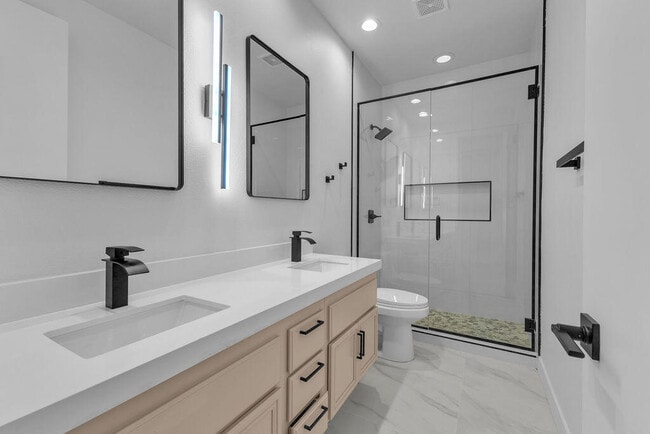Building Photo - 74613 Waterlily Cir