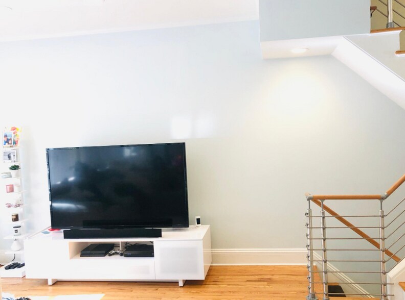 Building Photo - 6016 Howe St