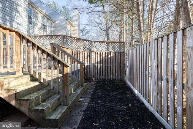 Building Photo - 684 Lions Gate Ln