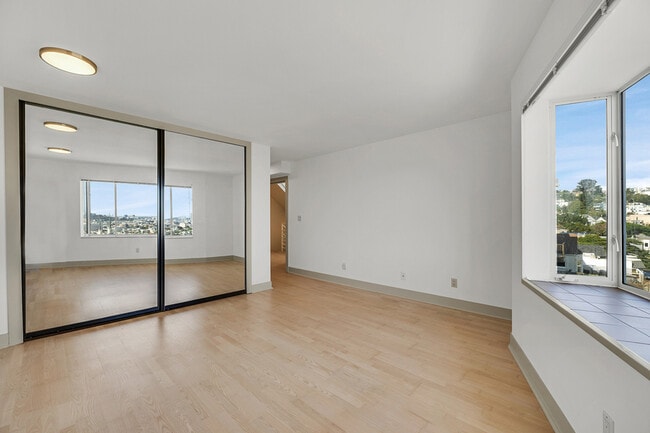 Building Photo - 50 Laidley St