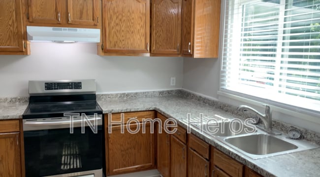 Building Photo - 1621 Mingle Ave