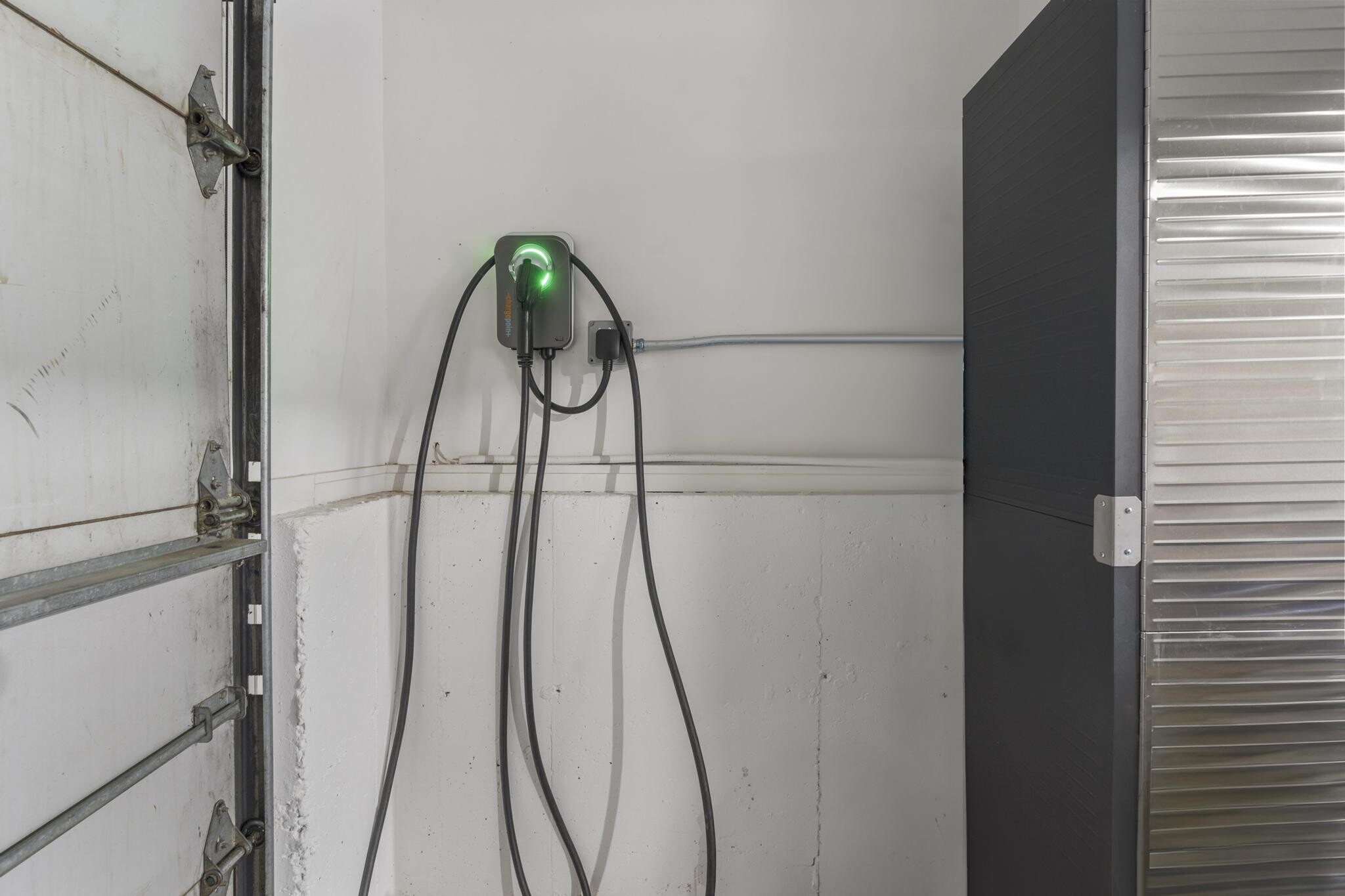 Building Photo - 26 Linden St