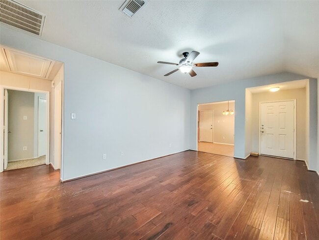 Building Photo - 7206 Daniel Spgs Ln