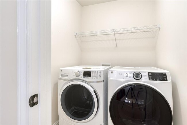 Building Photo - 4822 Abberley Ln