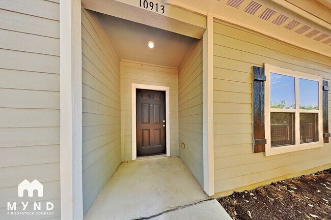 Building Photo - 10913 Quinn Ct