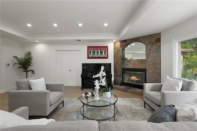 Building Photo - 18760 Wells Dr