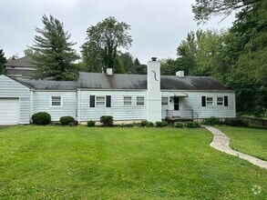 Building Photo - Rarely Available Ruxton Rental