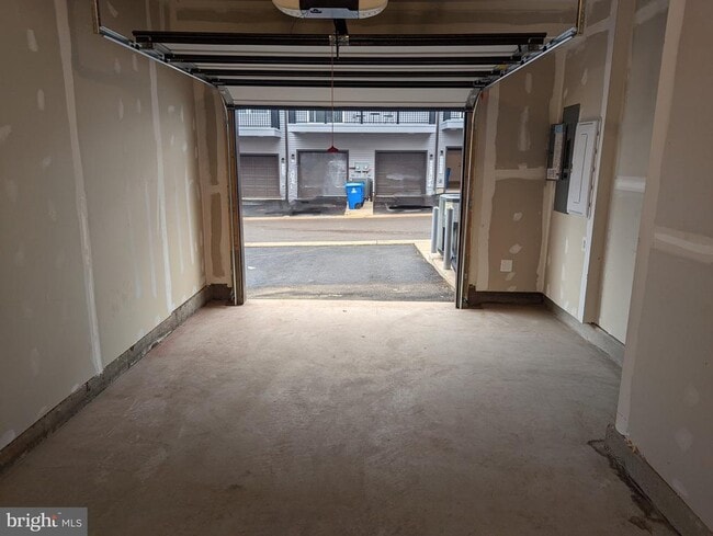 Building Photo - 44615 Wolfhound Sq