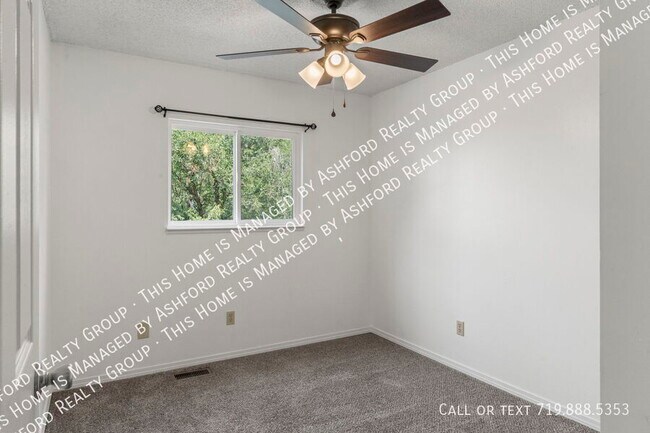 Building Photo - 537 Blossom Field Rd