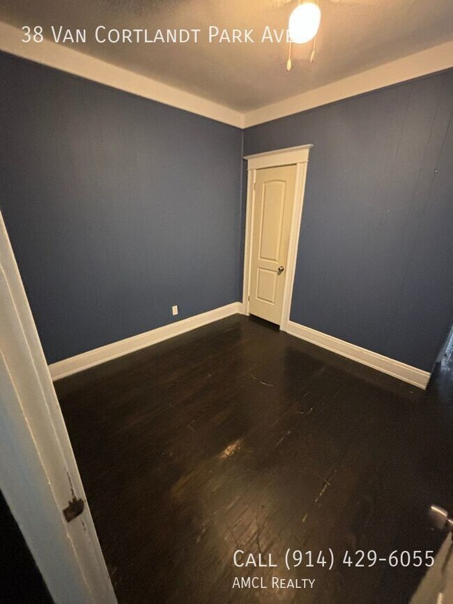 38 Van Cortlandt Park Ave 38 Van Cortlandt Park Ave Yonkers NY 10701