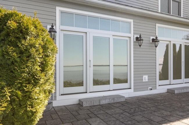 Building Photo - 38 Pebble Beach Rd