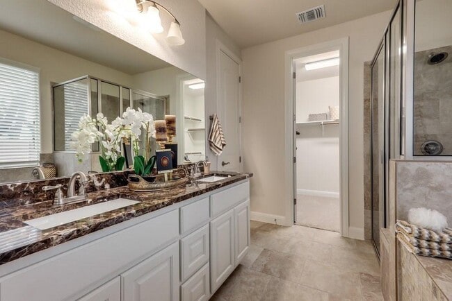 Building Photo - 10825 Ballard Path