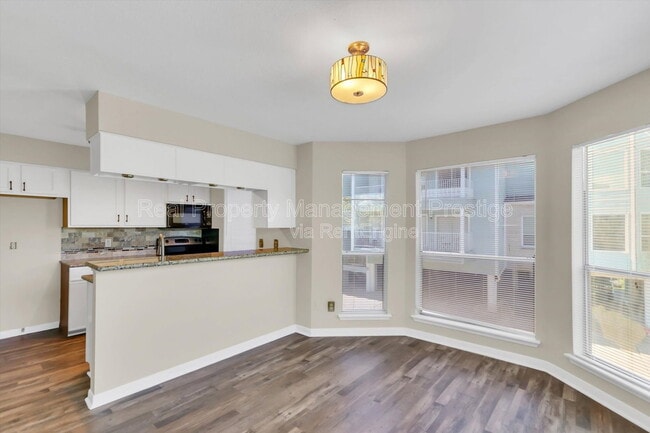 Building Photo - 18617 Egret Bay Blvd