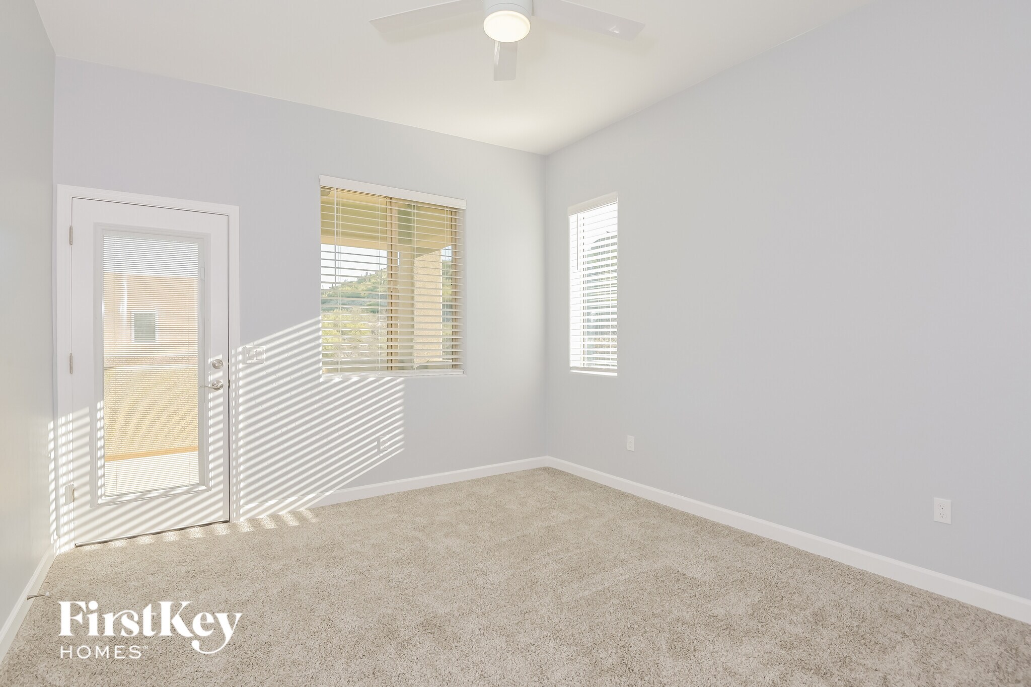 Building Photo - 4271 N Red Sun Pl