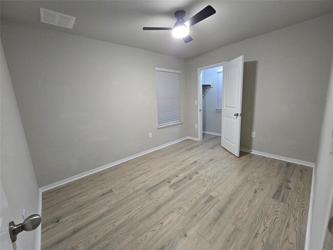 Building Photo - 10303 Tildon Ave