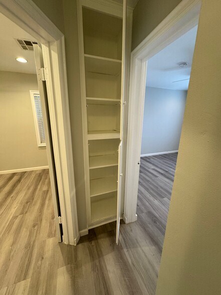 Building Photo - 18043 Martha St