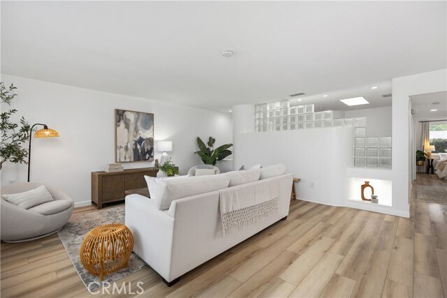 Building Photo - 205 Avenida Majorca