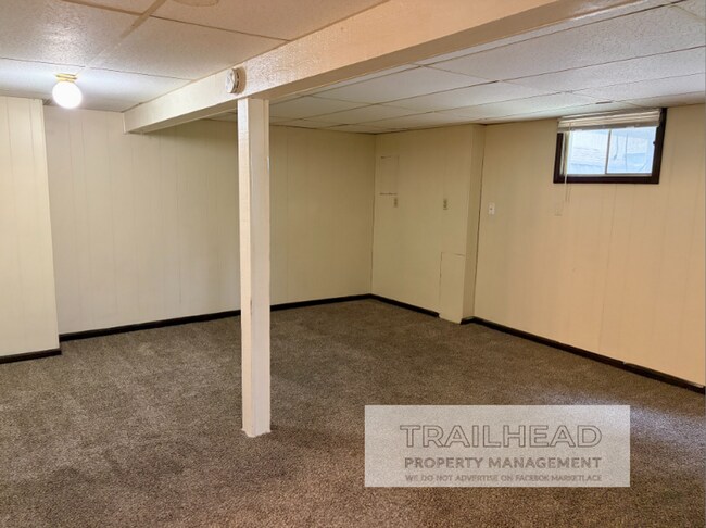 Building Photo - Spacious Living, Private Setting, Blue Springs Charm.